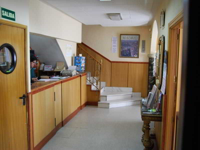 Hostal La Perla Asturiana Madrid Bagian luar foto